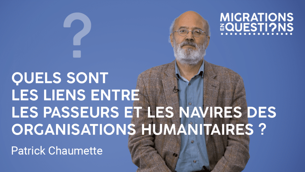 Quels sont les liens entre les passeurs et les navires des organisations humanitaires ?